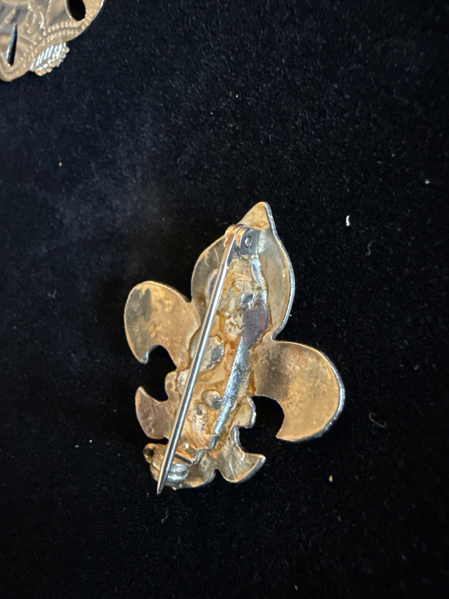 Fleur des Lis Pendant