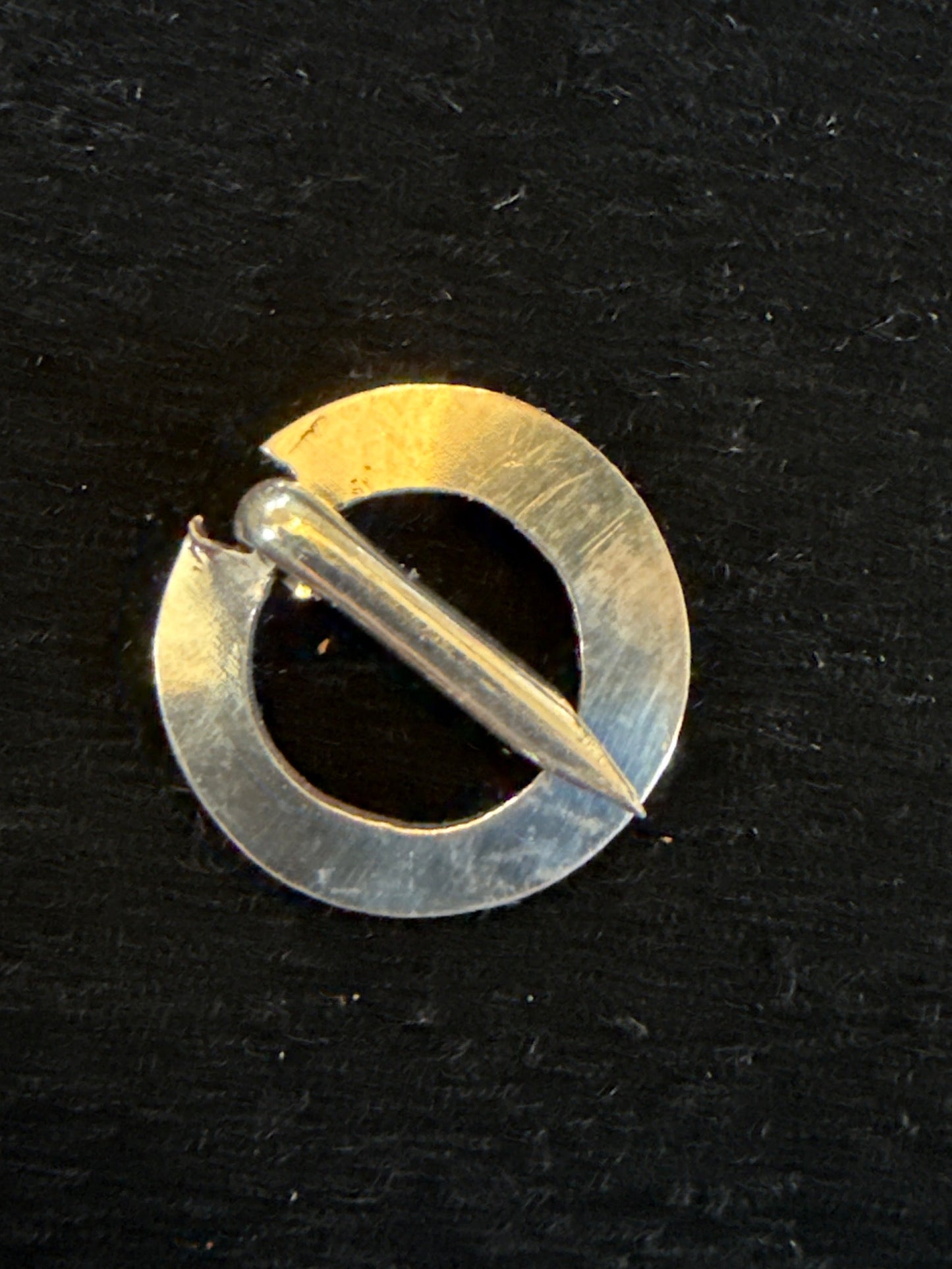 Cousin Dave Silversmith Small Ring Brooch